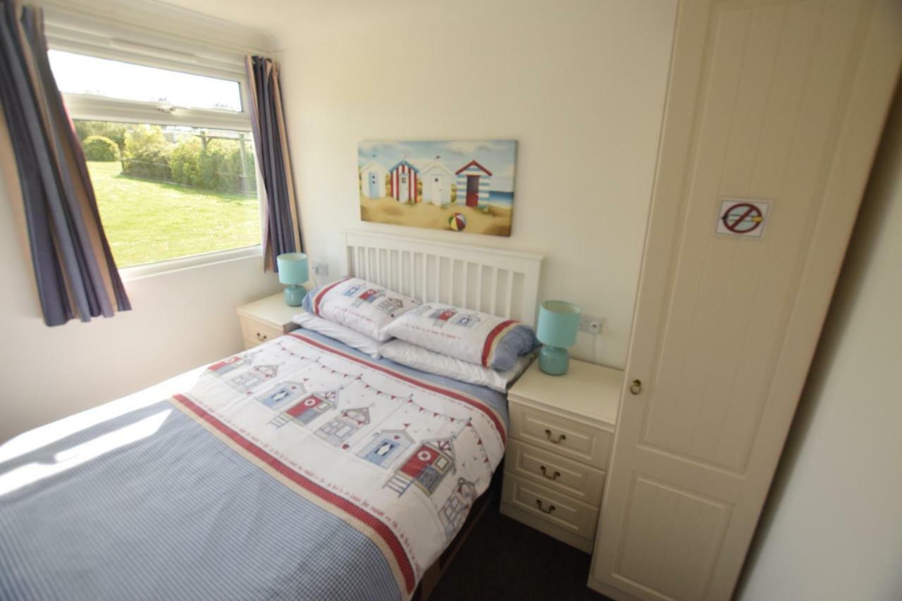 21 Sandown Bay Holiday Centre Villa Eksteriør billede